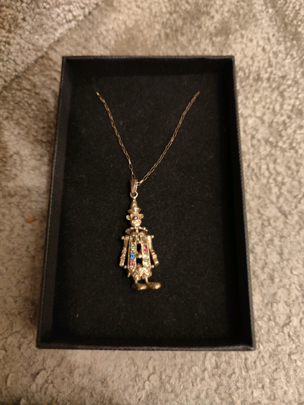 9ct gold ragdoll and chain | in 